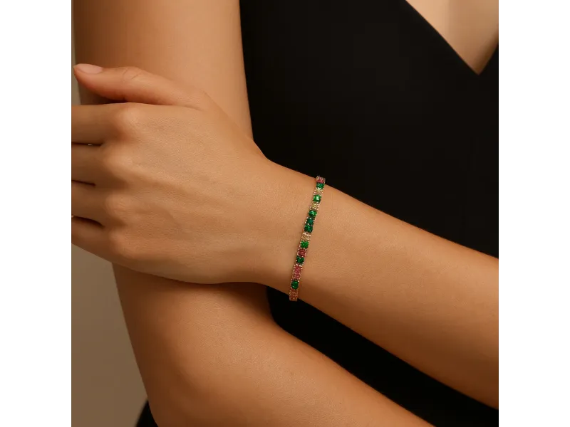 Women's Mystique Hues Strand Bracelet – Elevate Your Moda