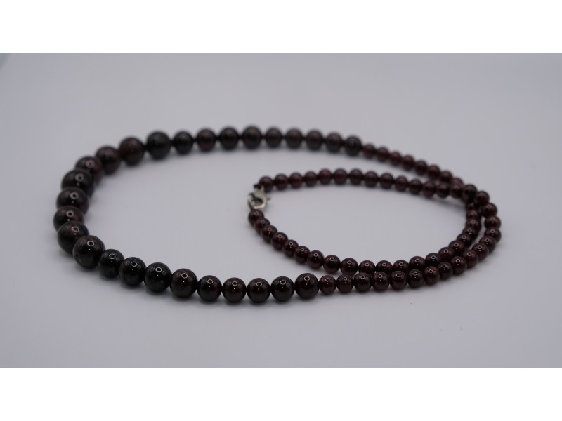 Garnet Beads Necklace